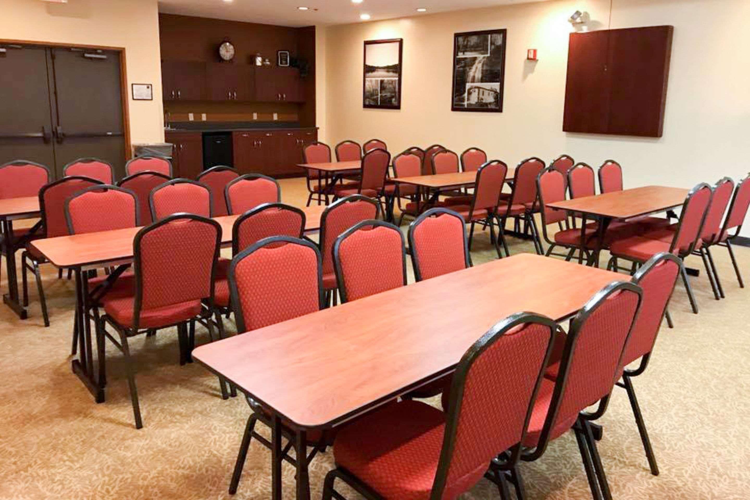 Comfort Suites Near Penn State - State College, Pa Εξωτερικό φωτογραφία